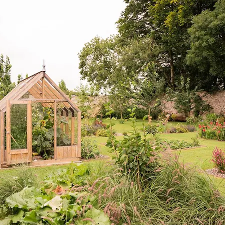 Oda ve Kahvaltı Manoir Des Carreaux D'hotes