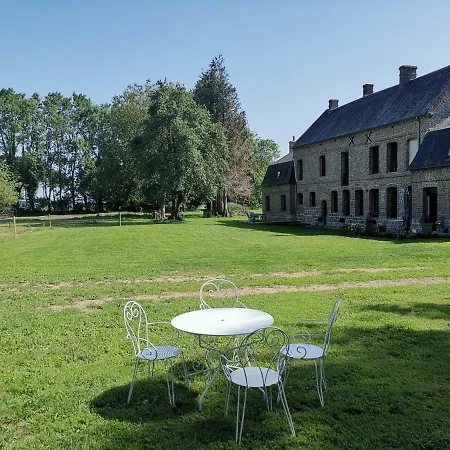 Bed & Breakfast Manoir Des Carreaux D'hotes 3*