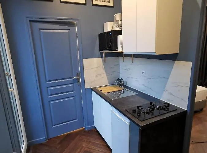 Manoir Des Carreaux D'hotes 3*